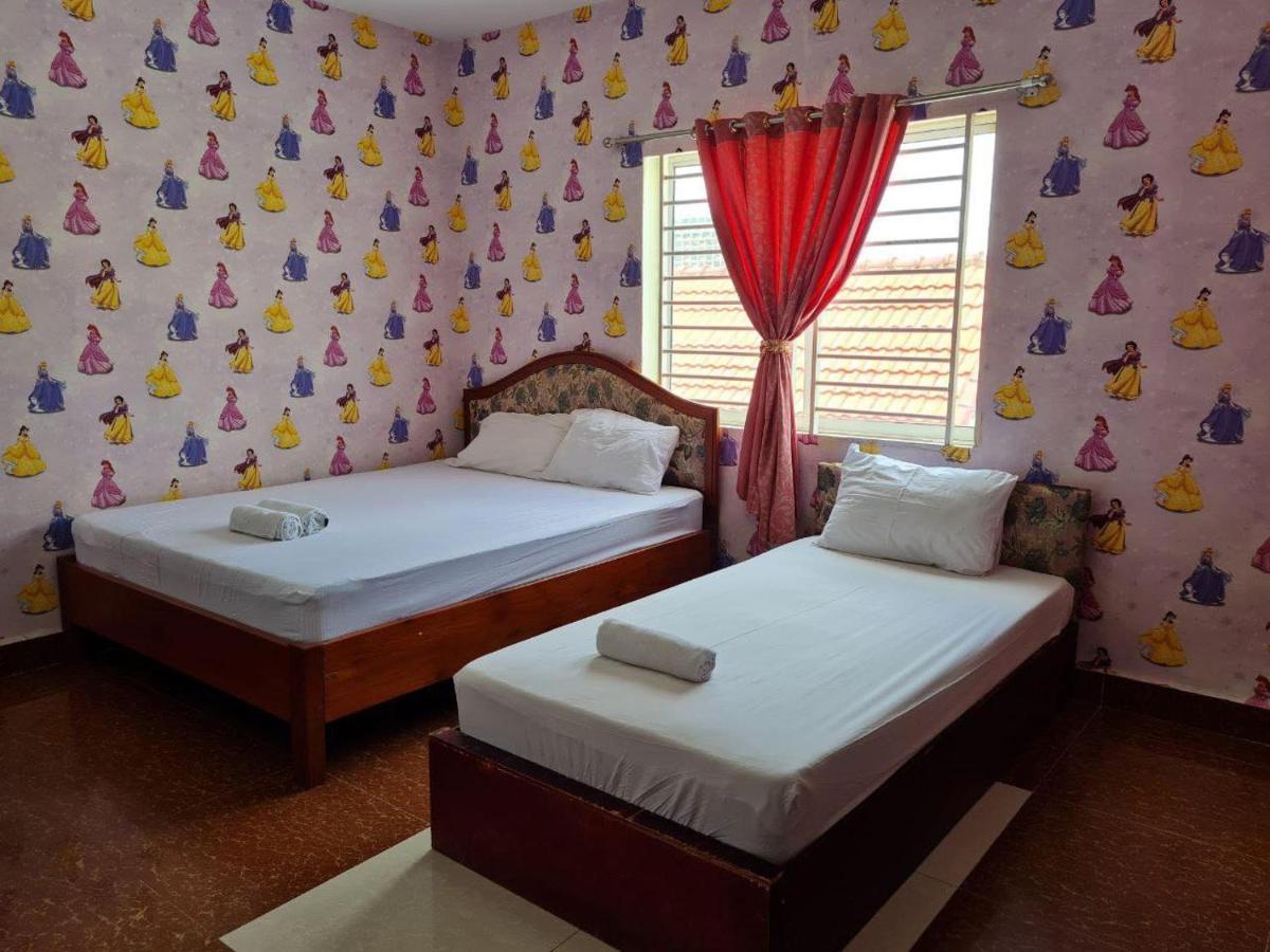 Soben Sensok Guesthouse Phnompen Kültér fotó