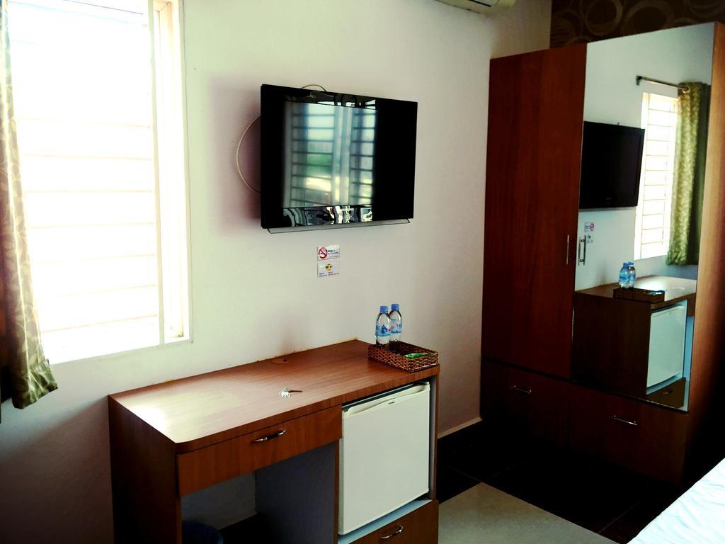 Soben Sensok Guesthouse Phnompen Kültér fotó